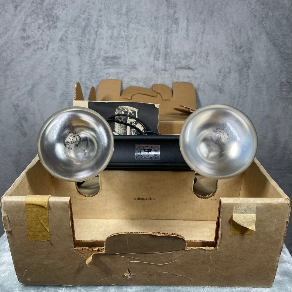 Tower Two Lamp Movie Light No. 8845 Vintage Black Dual Bulb Photography Gear